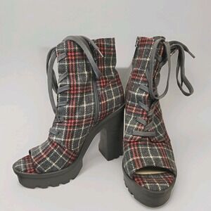 New Jessica‎ Simpson Lizzah Peep Toe Platform Booties Chunky Heel ~ Size 9.5